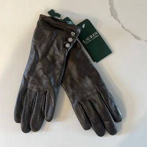 Brand new women’s Ralph Lauren brown leather gloves.